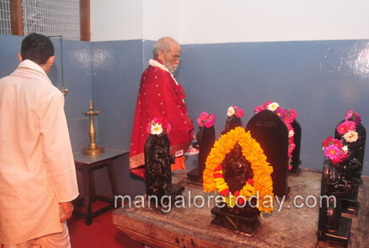 Gokarna Mutt Swamiji reached Mangalore 1